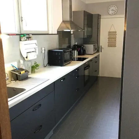 Séjour chez l'habitant Couleur Framboise *