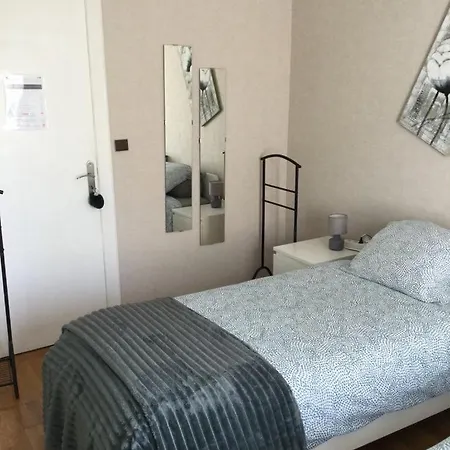 Séjour chez l'habitant Couleur Framboise Longwy
