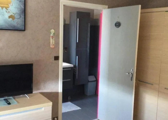 Couleur Framboise Ubytování v soukromí *